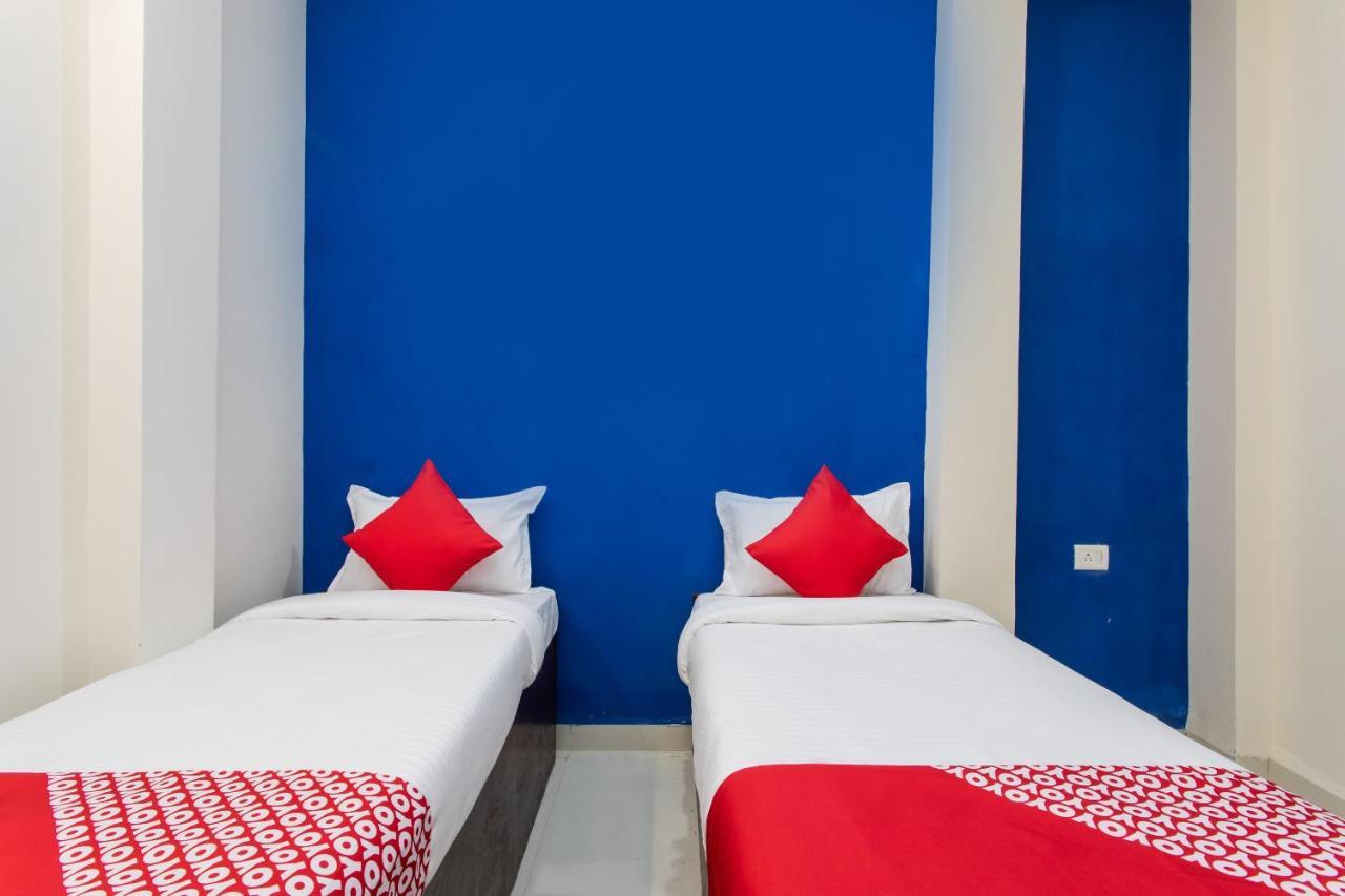 Oyo 27862 Hotel Brooklyn Indore Luaran gambar