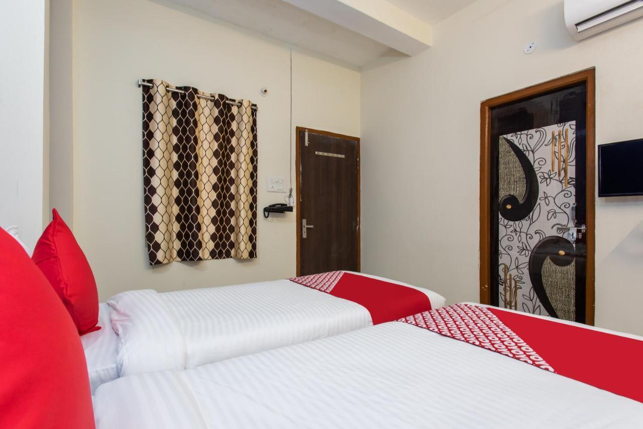 Oyo 27862 Hotel Brooklyn Indore Luaran gambar
