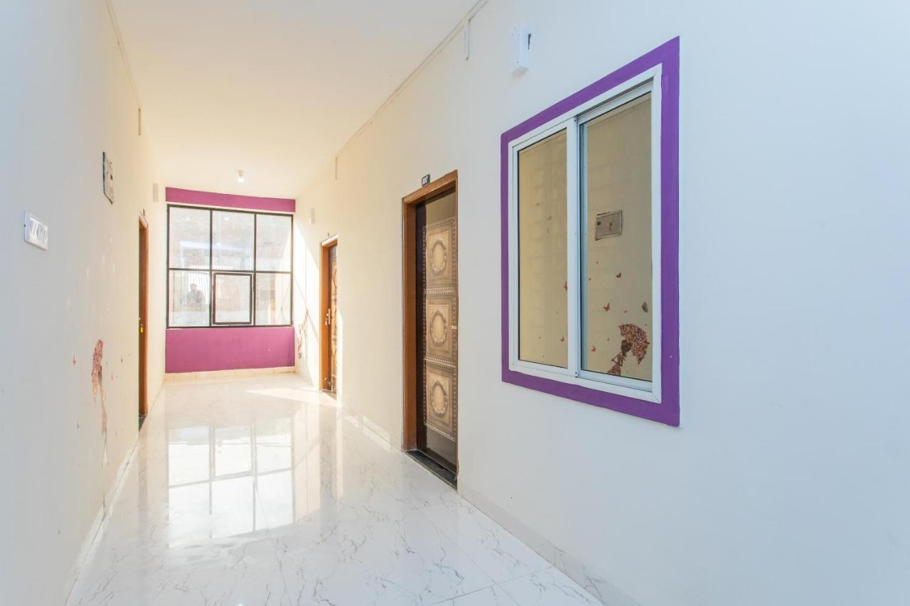 Oyo 27862 Hotel Brooklyn Indore Luaran gambar